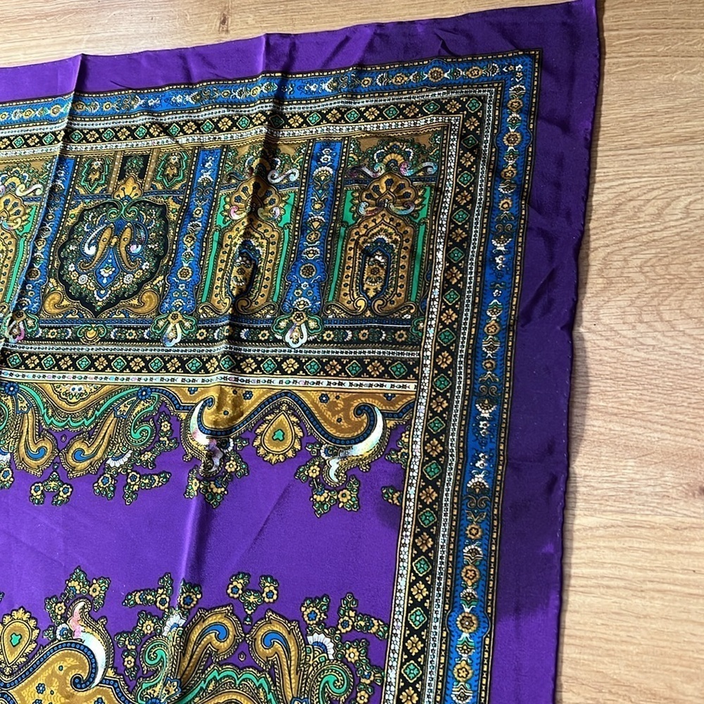 Christian Dior Rare Vintage 55” x 53” Extra Large Silk Shawl Wrap Scarf - Picture 13 of 13